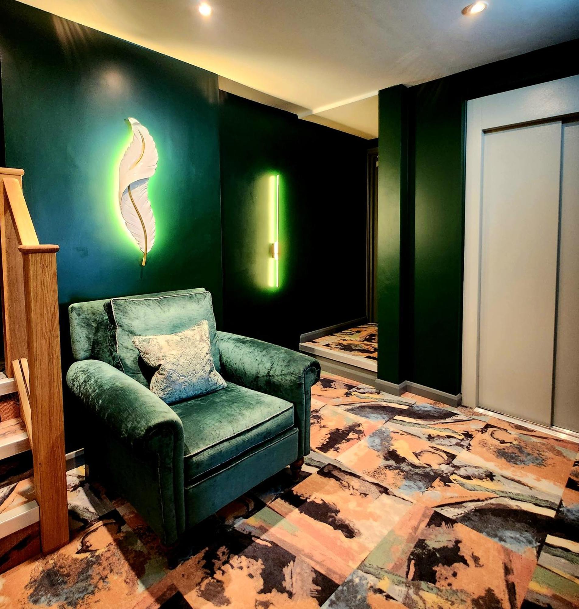 Pinnacle Suites Hotel Cowes  Esterno foto