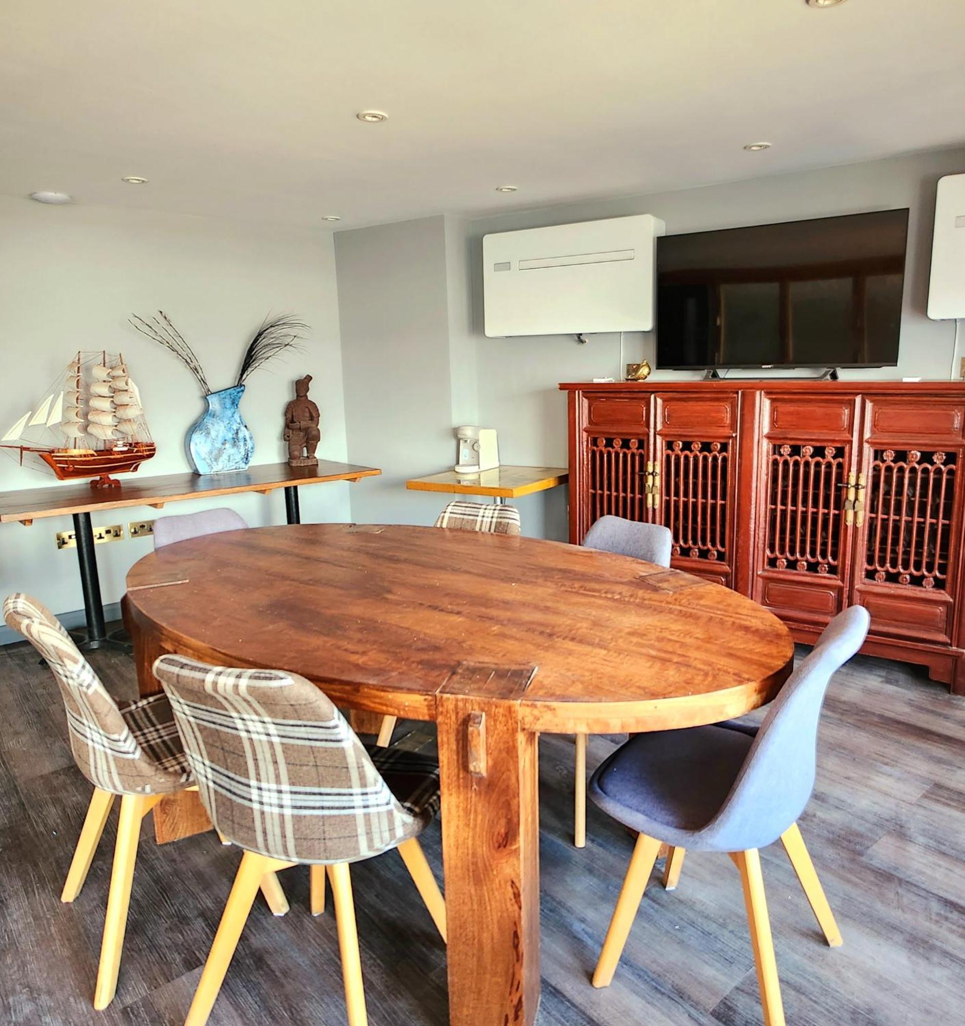 Pinnacle Suites Hotel Cowes  Esterno foto