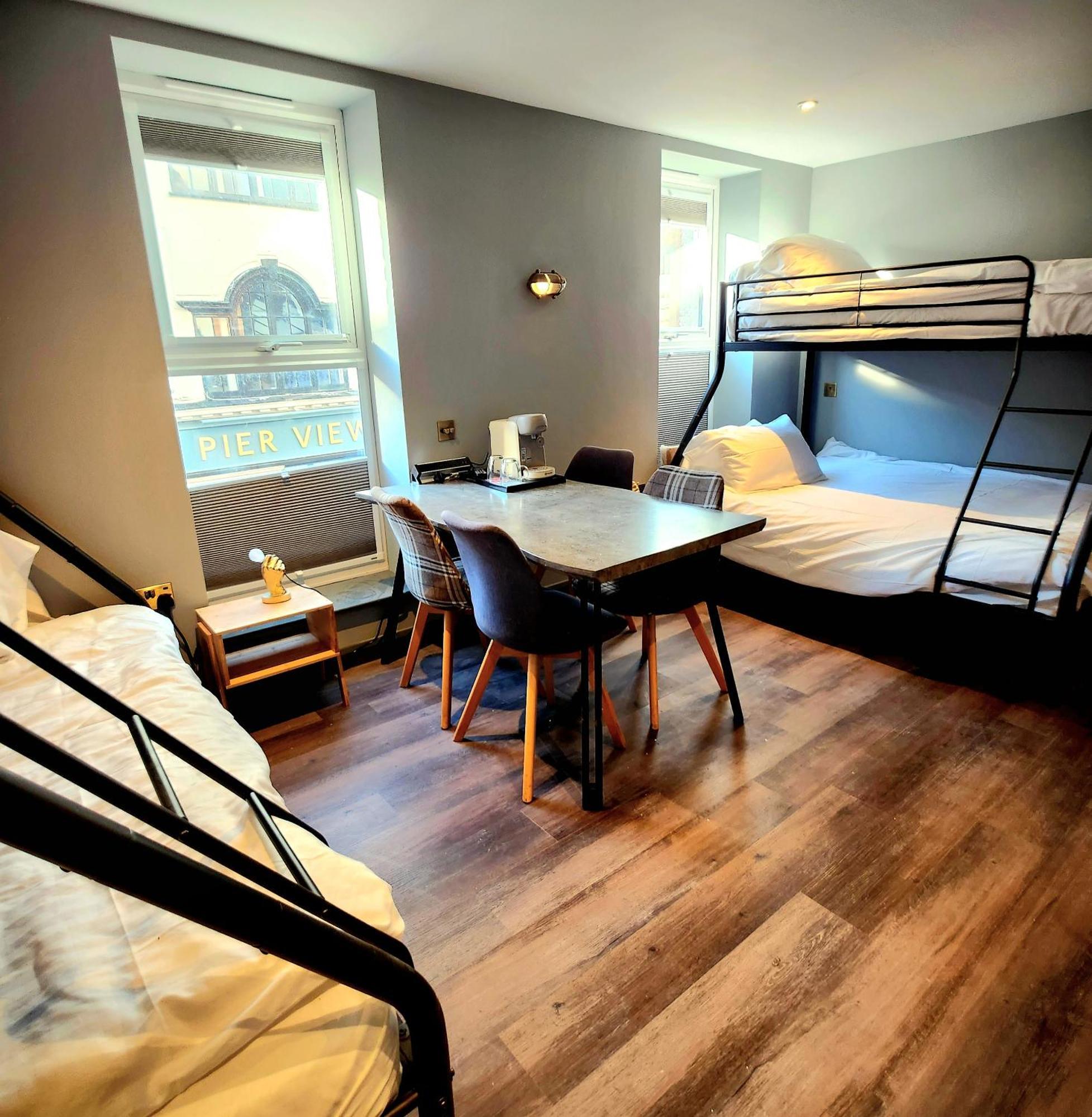 Pinnacle Suites Hotel Cowes  Esterno foto