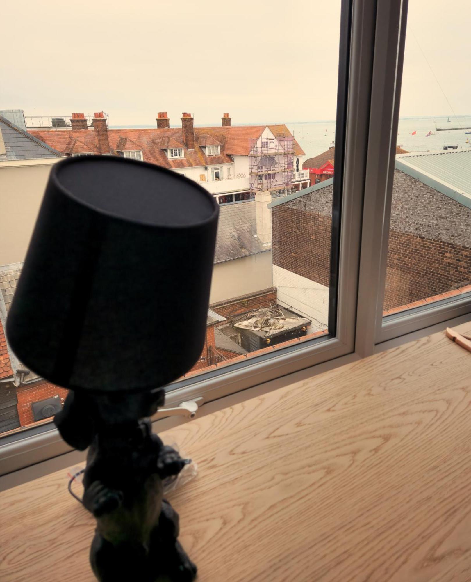 Pinnacle Suites Hotel Cowes  Esterno foto